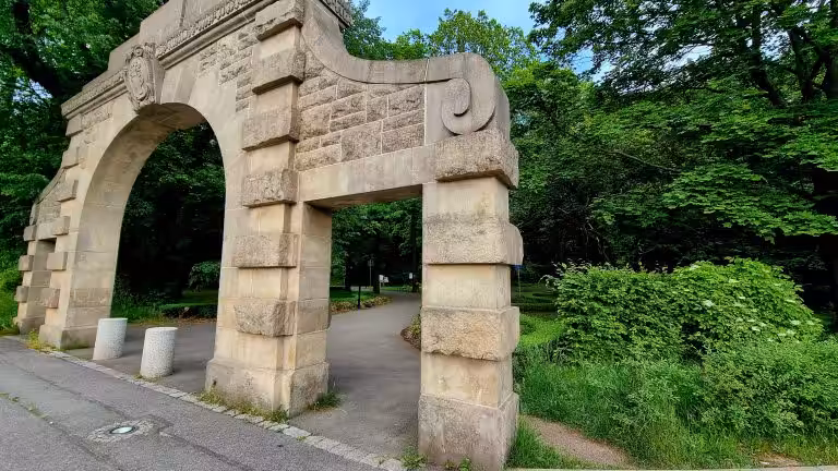 Wejśce do Parku Rusinowa